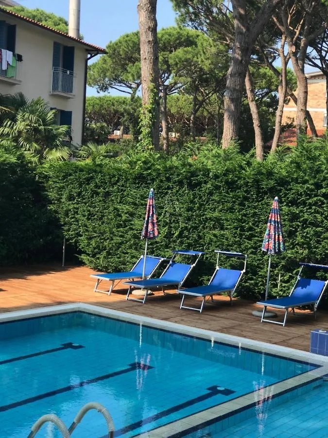 Harvey Suites Hotel & Residence Lido di Jesolo 4*,